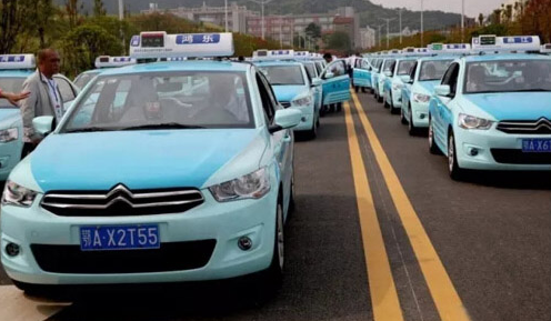捷報(bào)：慧視通科技助力江夏出租車項(xiàng)目首批200輛車載終端安裝圓滿完成